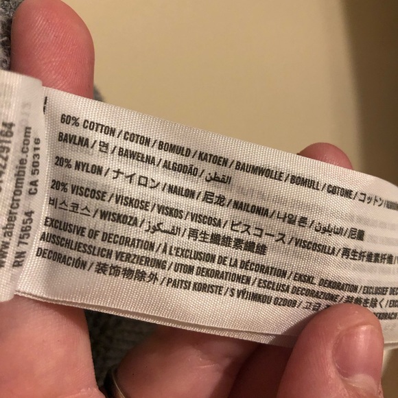 Hollister Grey Camo Knit Crewneck Pullover Sweater - Picture 8 of 8